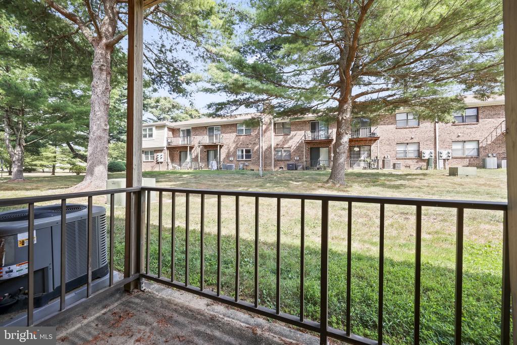 807 SILVER COURT