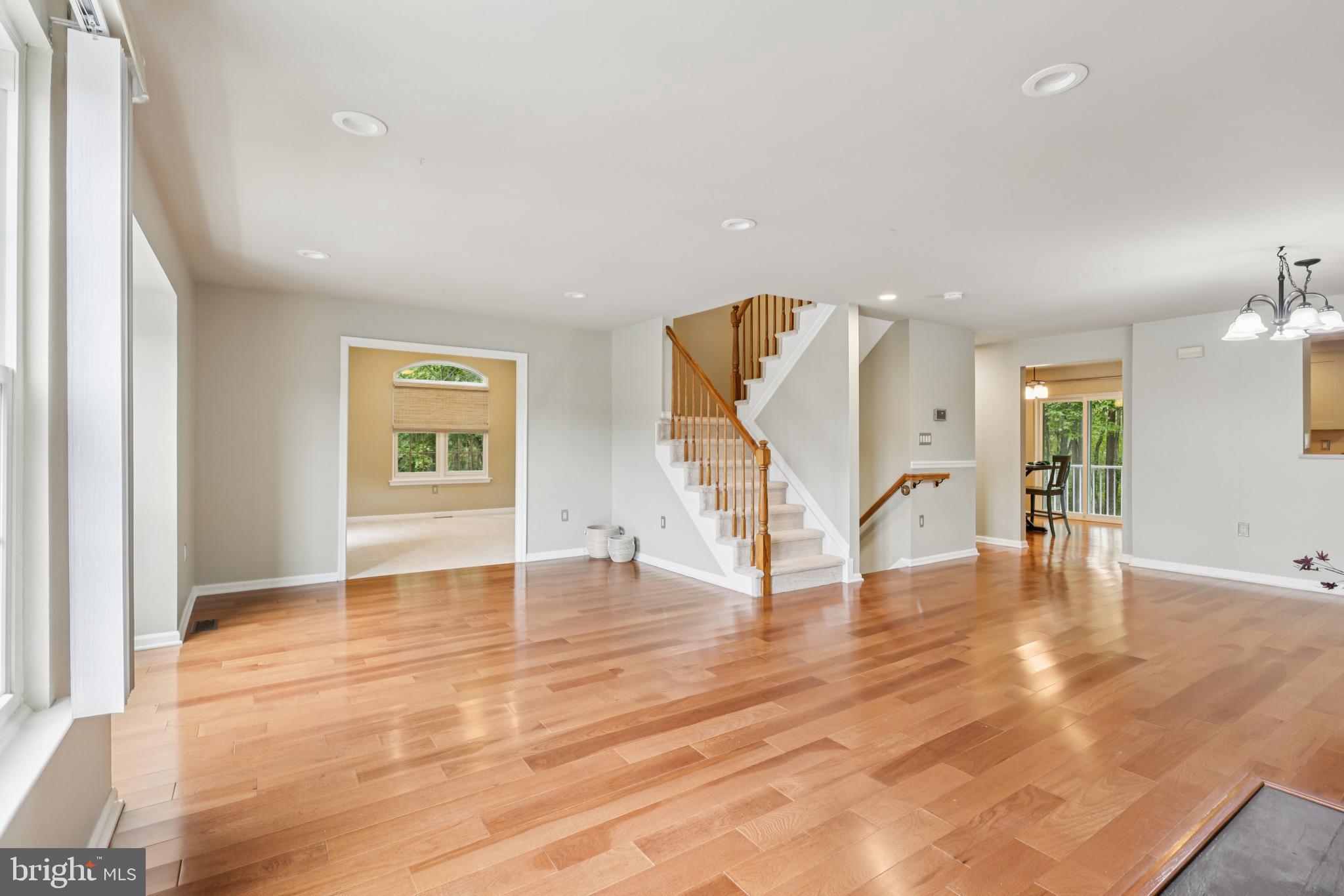 113 N BARROW PLACE