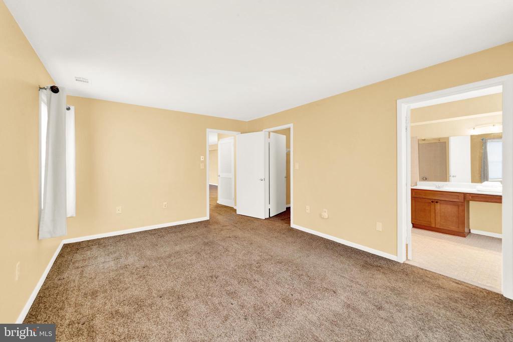 115 CASCADE COURT 4