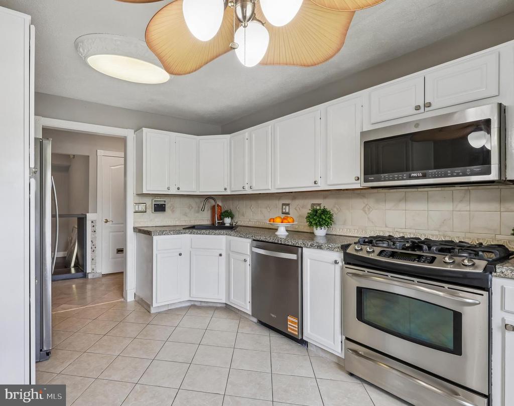 107 LASSEN COURT 12