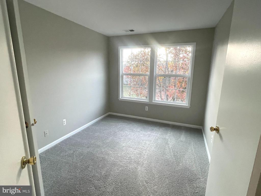 205 SALEM COURT Unit: 10