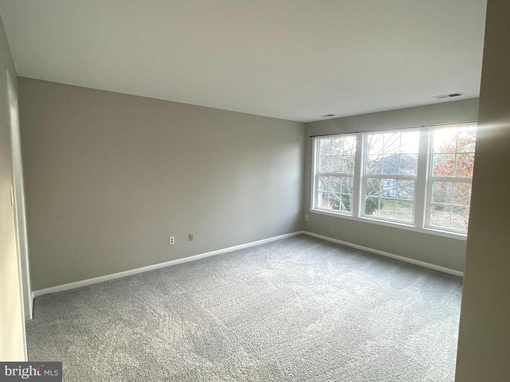 205 SALEM COURT Unit: 10