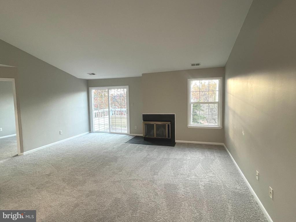 205 SALEM COURT Unit: 10