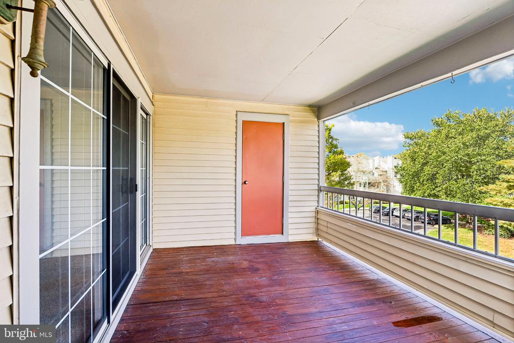 109 DELAMERE DRIVE Unit: 9