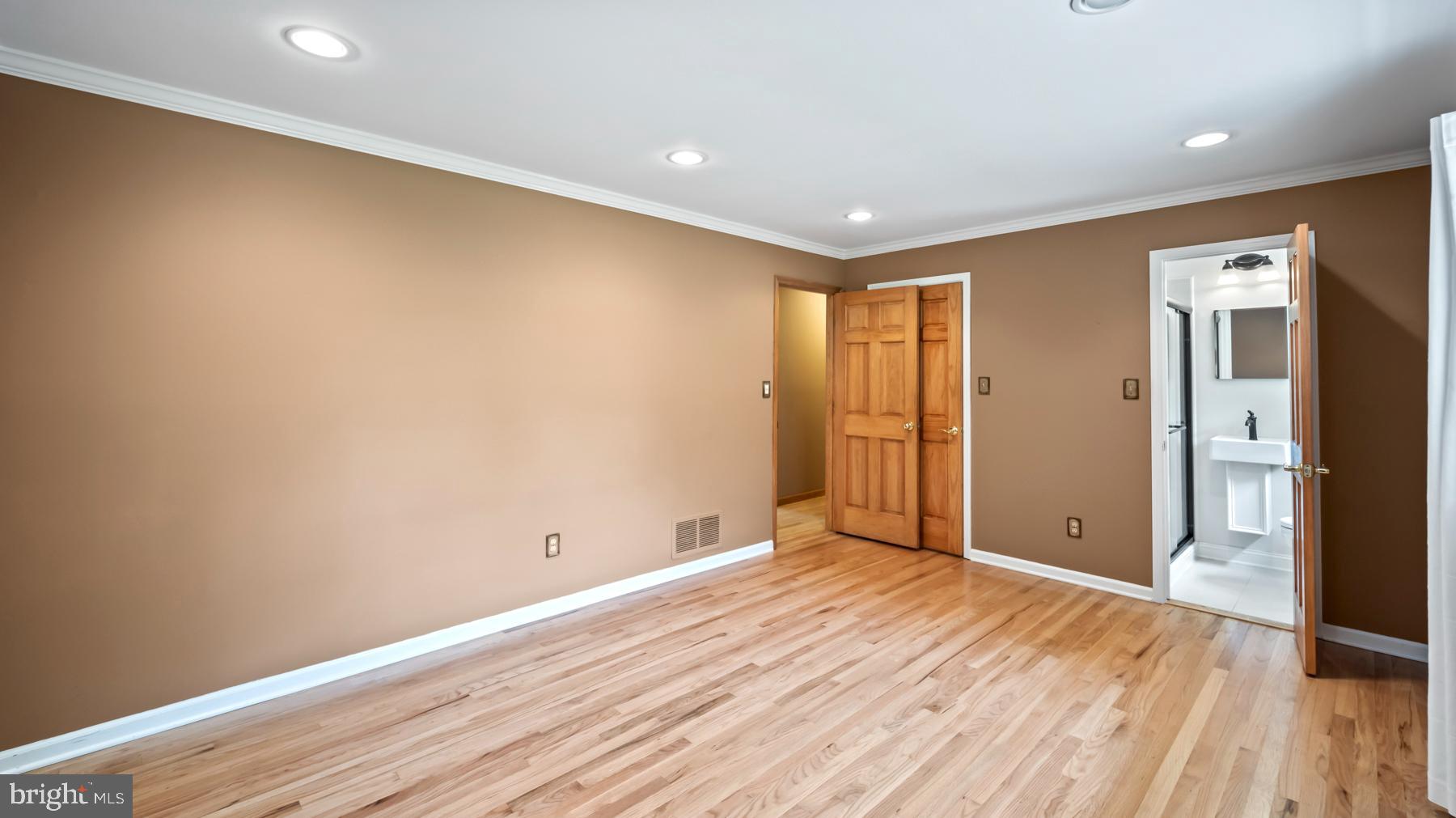 4 TIMBER ROAD