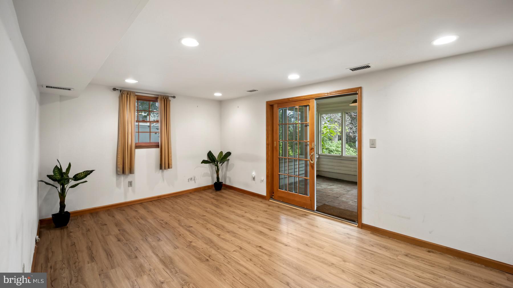 4 TIMBER ROAD
