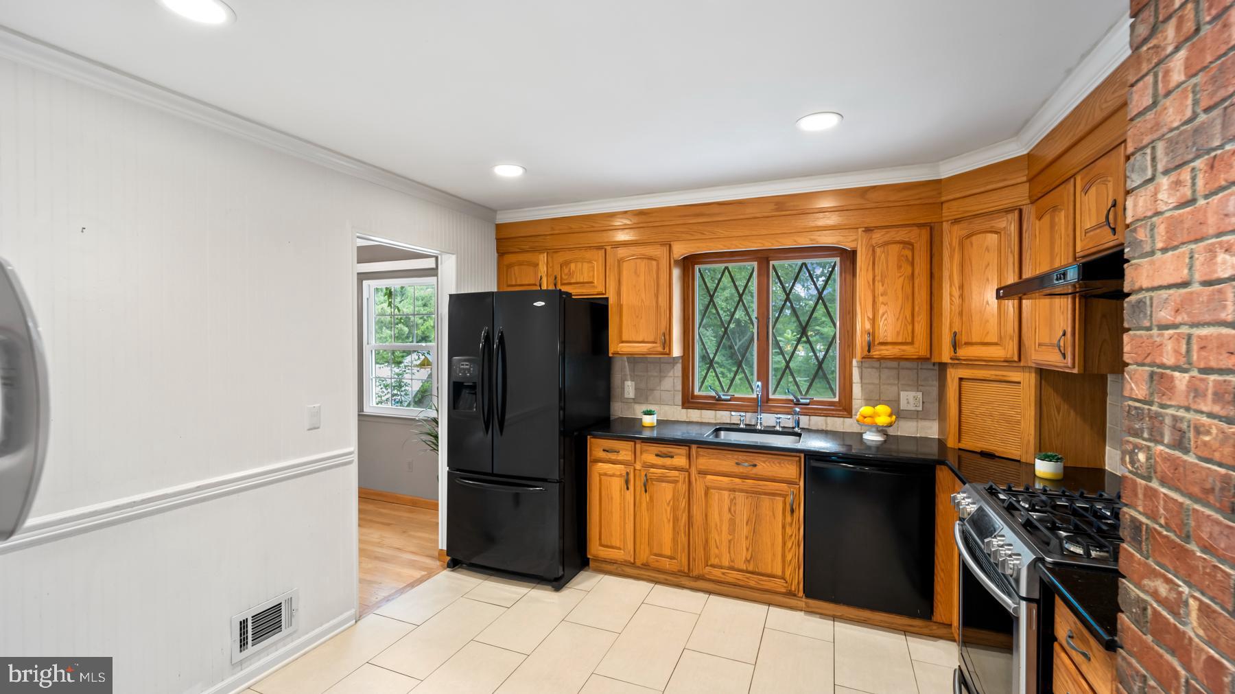4 TIMBER ROAD