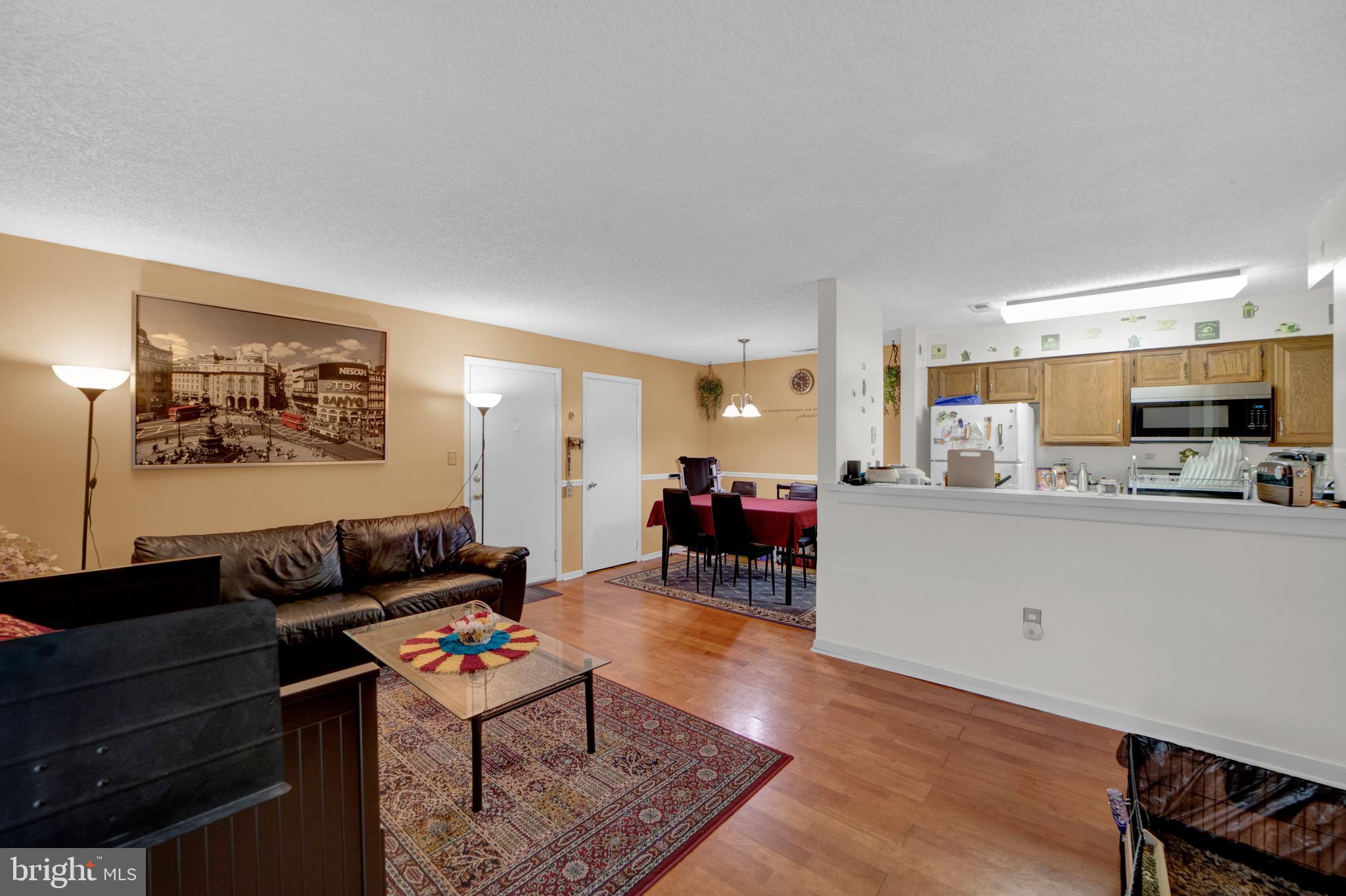 8017 Tamarron Dr