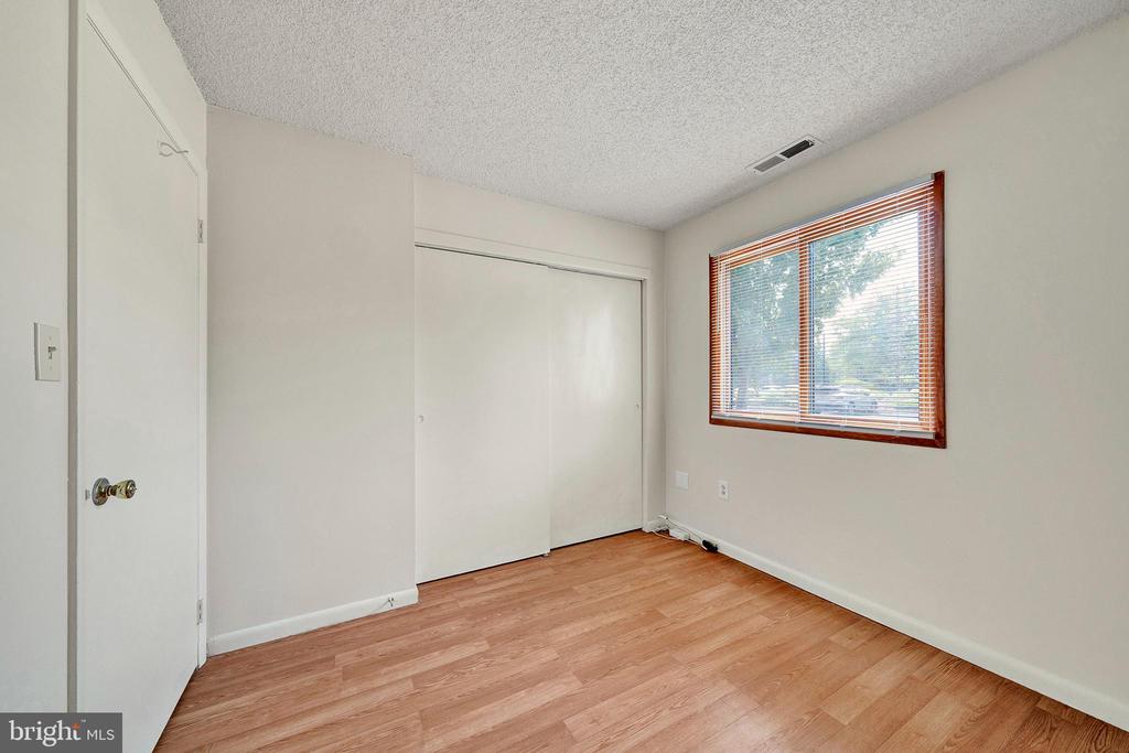 601 RAVENS CREST DRIVE