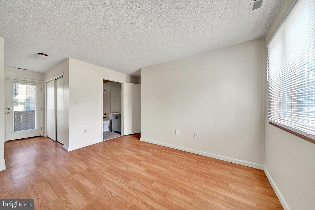 601 RAVENS CREST DRIVE