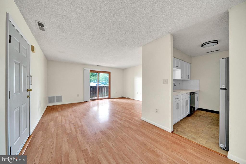 601 RAVENS CREST DRIVE