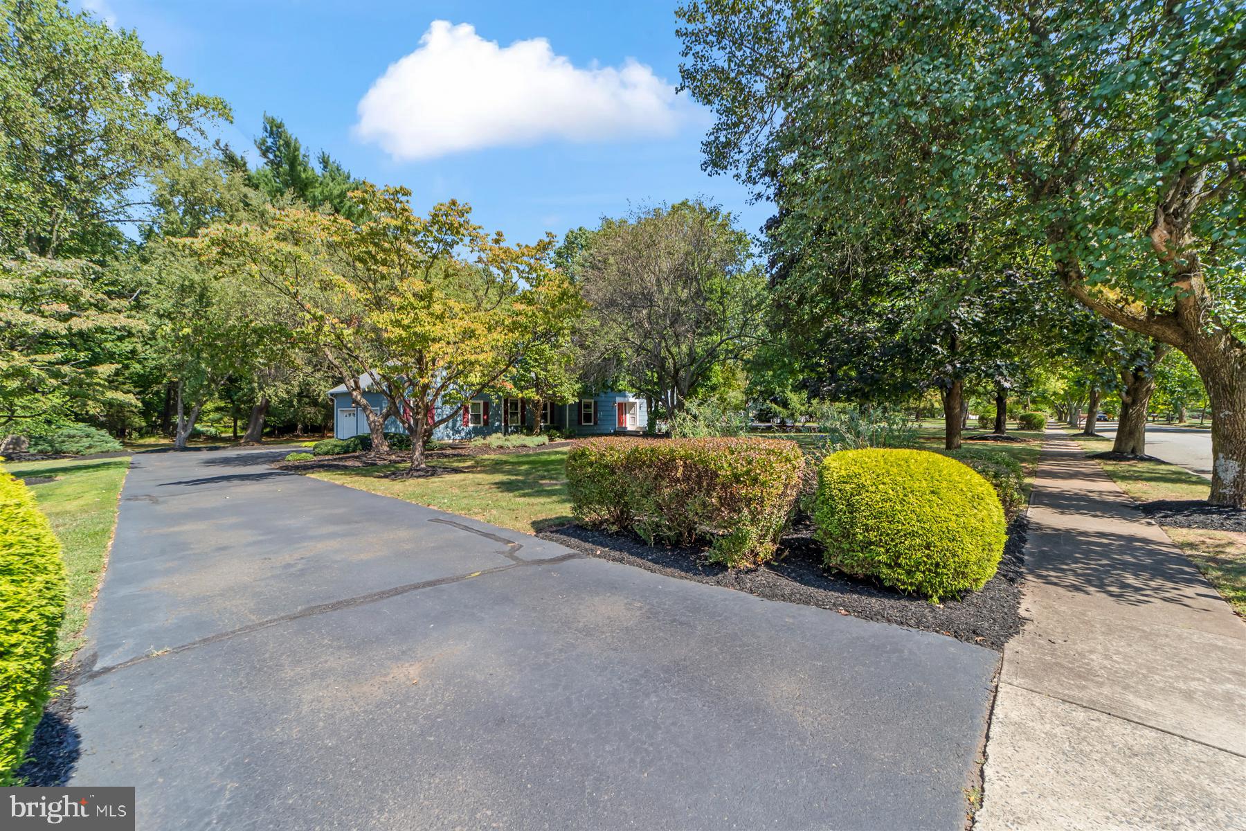 64 Catskill Ct