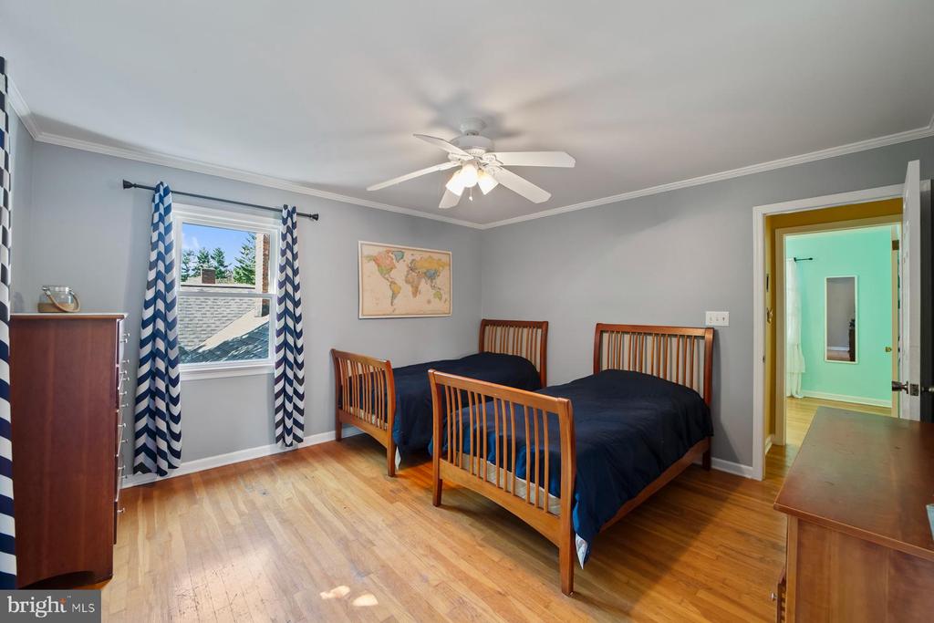 64 Catskill Ct