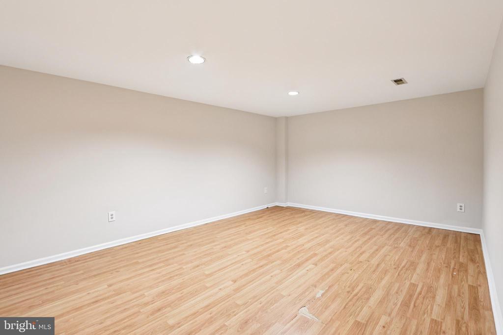 43 WATERTOWN COURT A