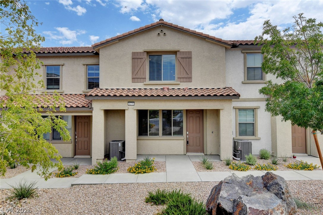 6275 Haiku Stairs Street