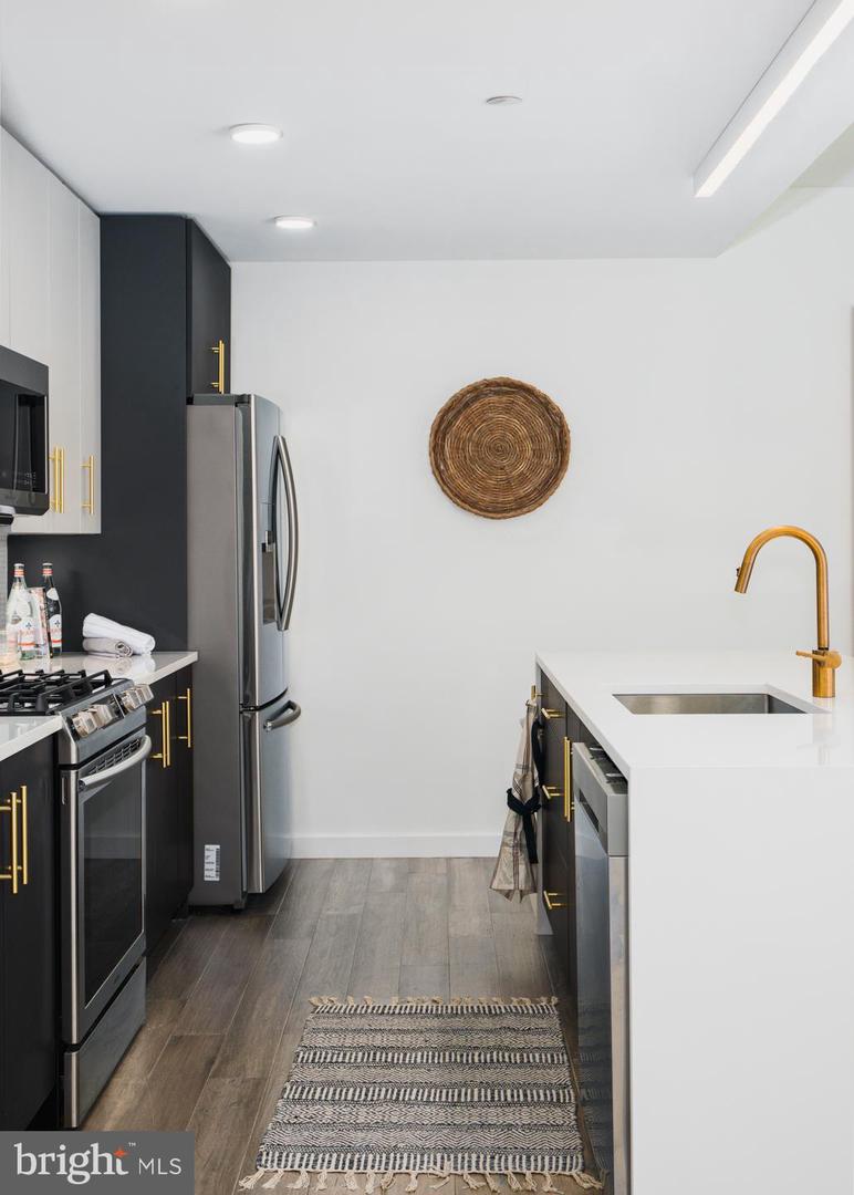 1501 N 31ST STREET Unit: 213