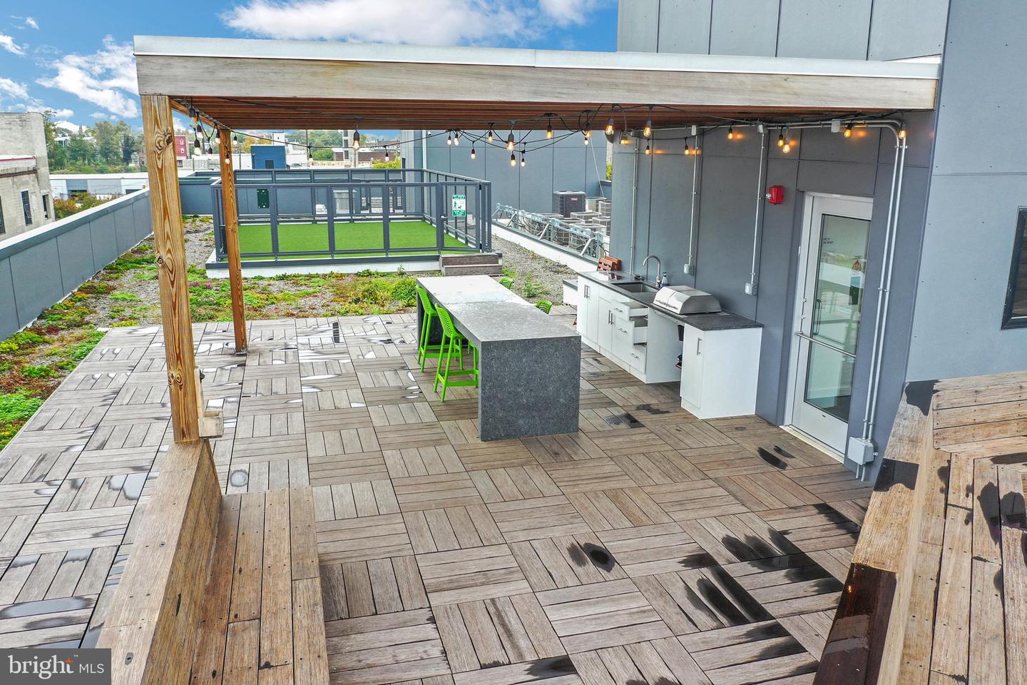 1501 N 31ST STREET Unit: 213