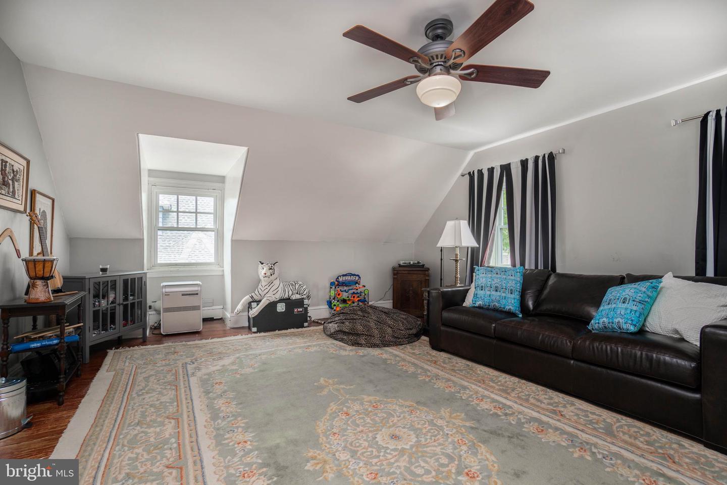 6389 OVERBROOK AVENUE