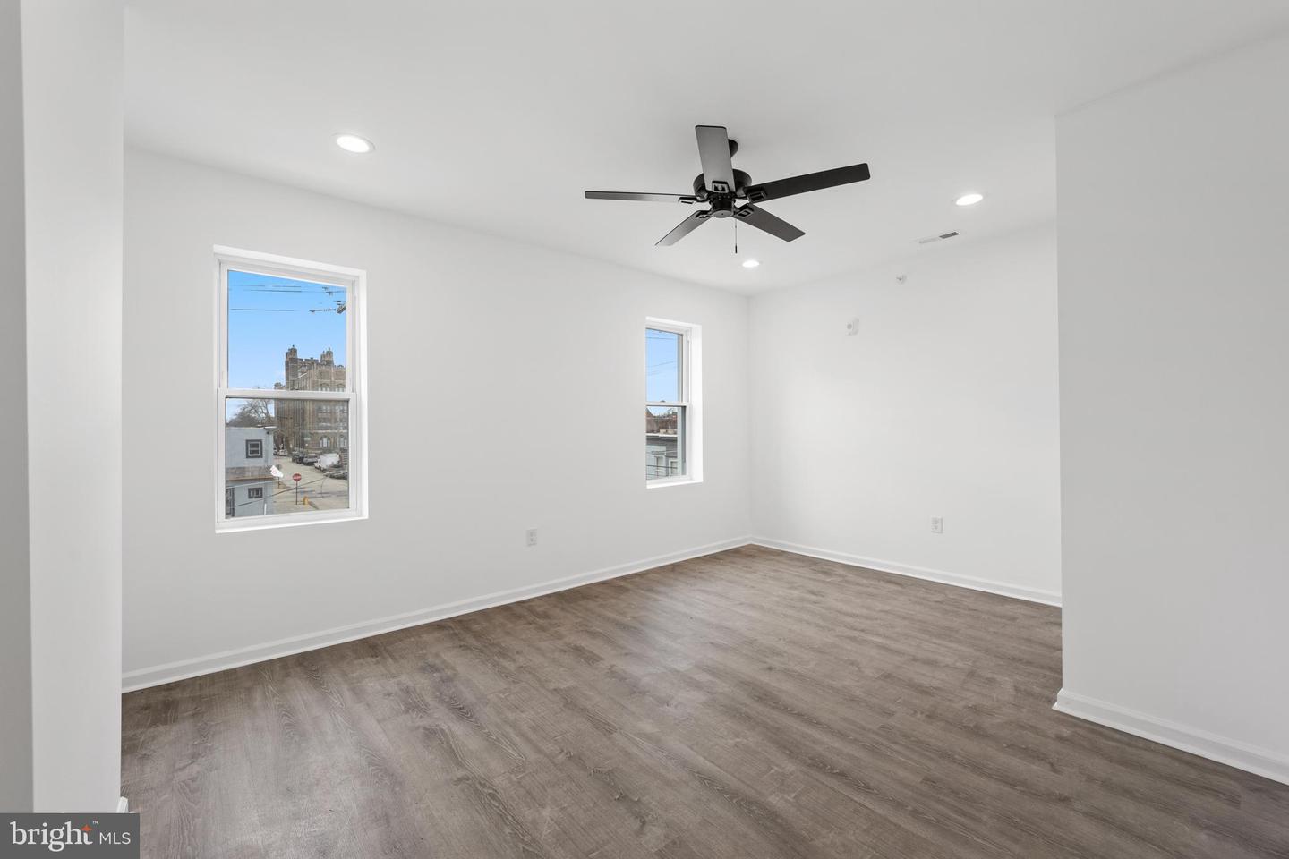 2553 W Harold Street Unit: 1