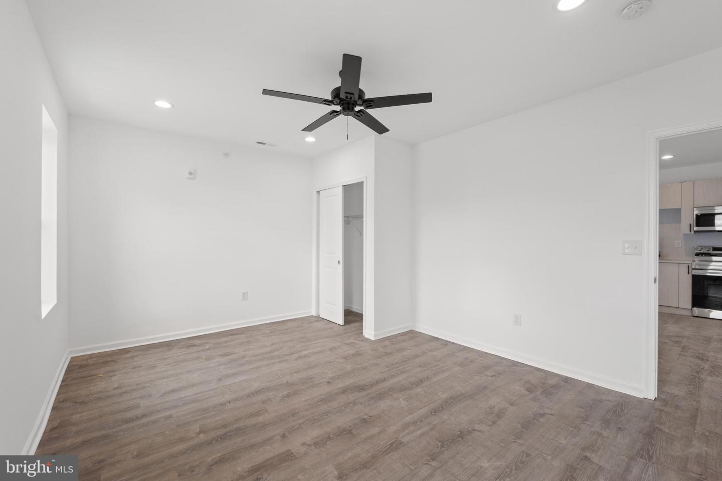 2553 W Harold Street Unit: 1