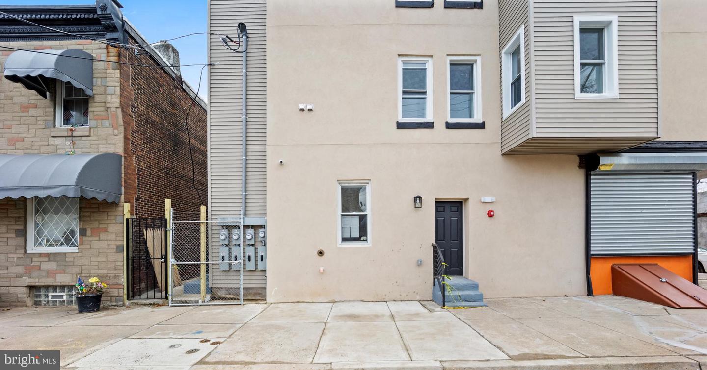 2553 W Harold Street Unit: 1