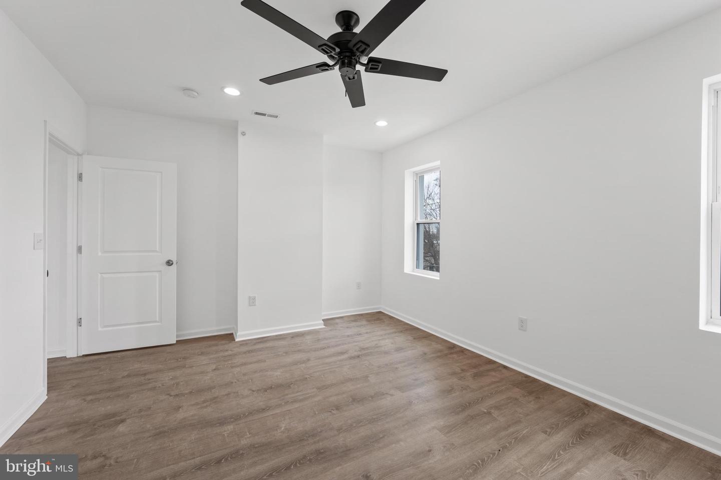 2553 W Harold Street Unit: 2