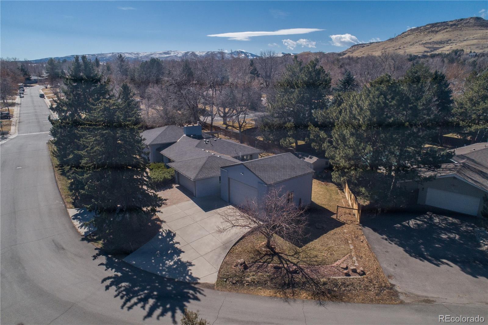 2605 Crabapple Court