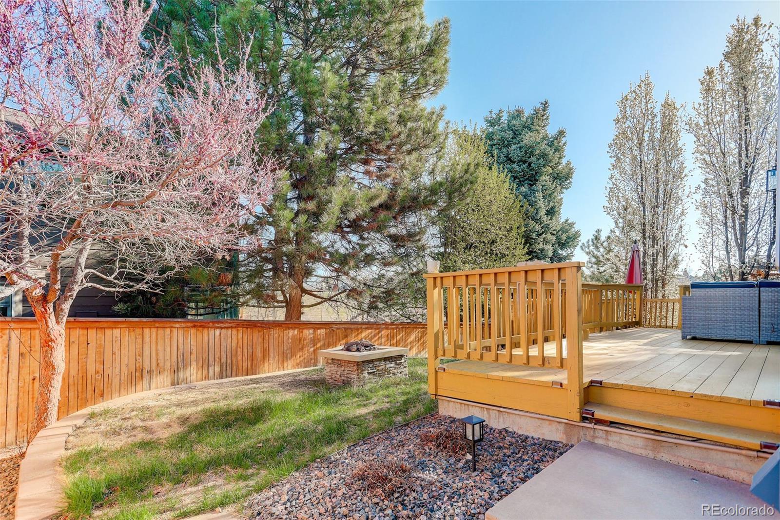 10081 Blackbird Circle