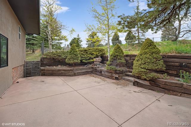 22081 Paradise Circle