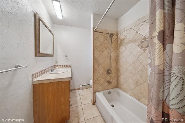 22081 Paradise Circle