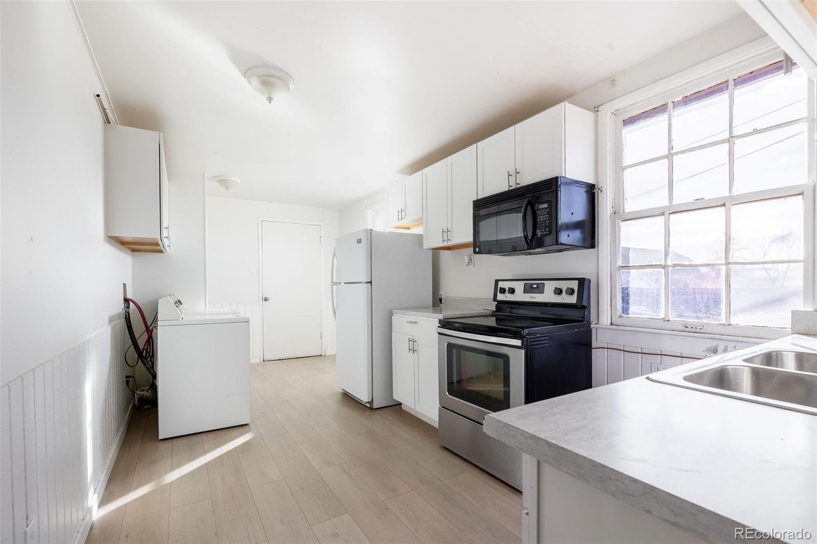 6400 W Exposition Avenue