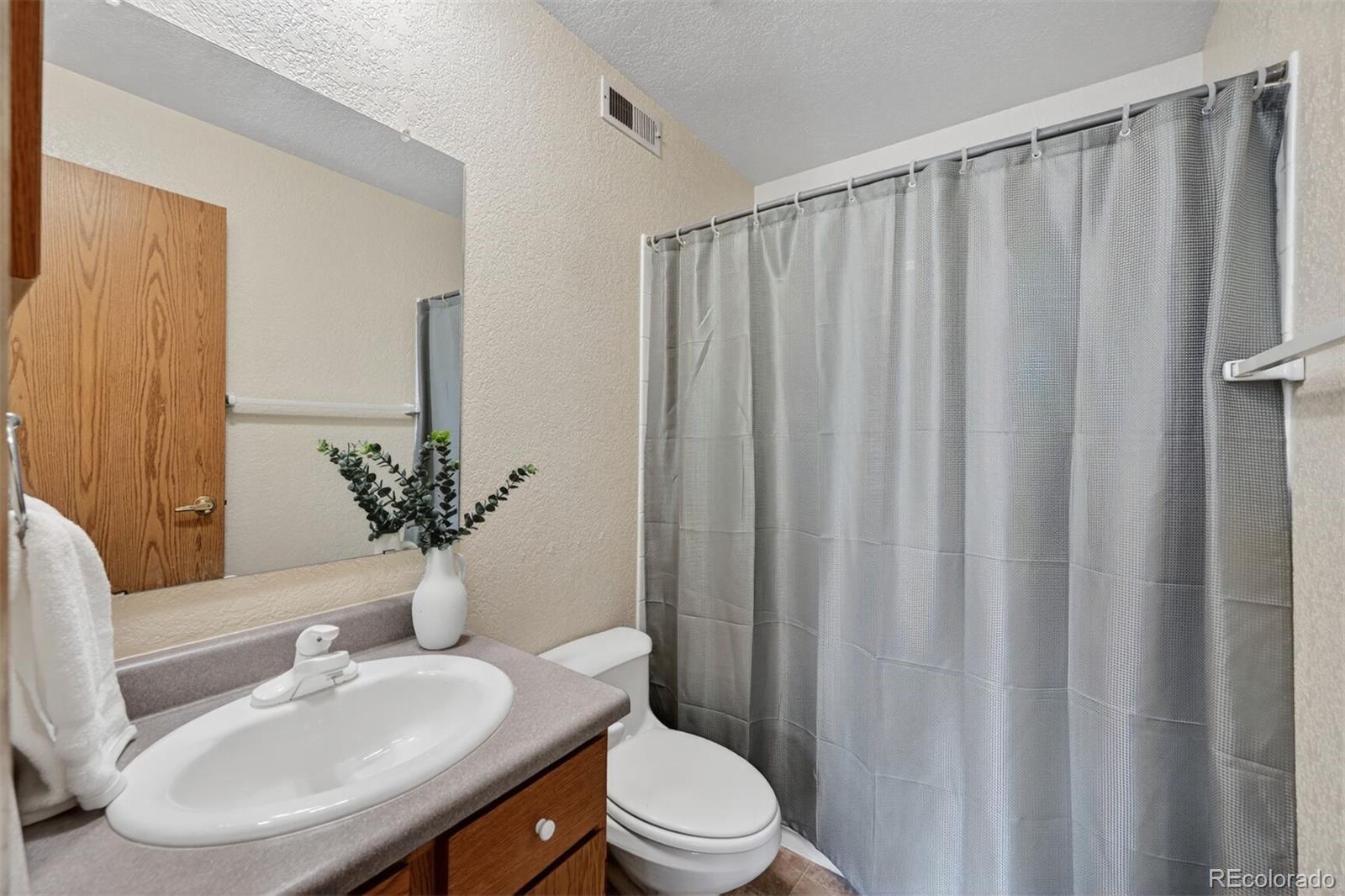 281 S Zinnia Way Unit: 2D