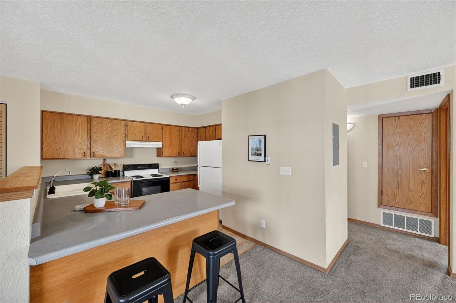 281 S Zinnia Way Unit: 2D