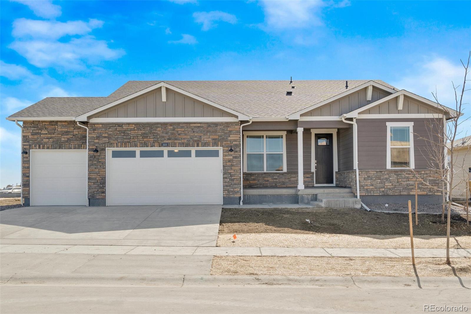 1607 Rivergate Way
