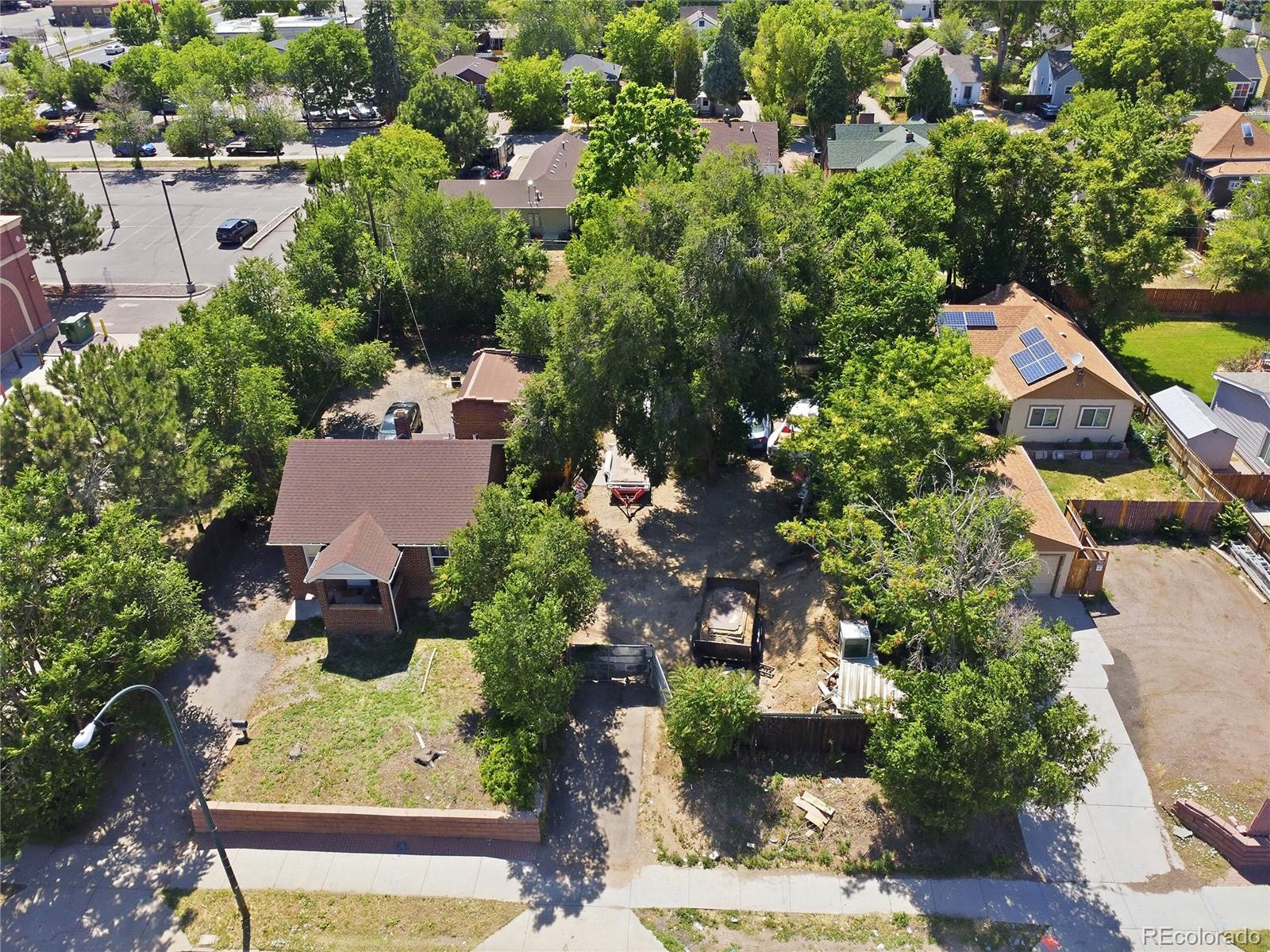 1545-55 N Sheridan Boulevard