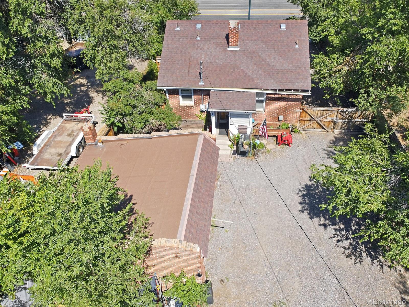 1545-55 N Sheridan Boulevard