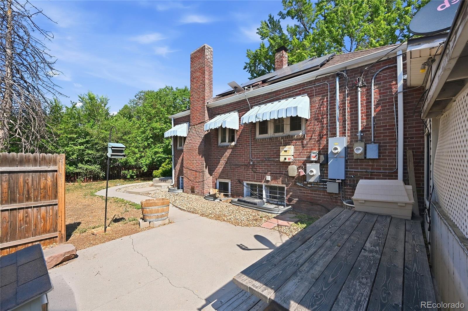 980 Benton Street Unit: 982