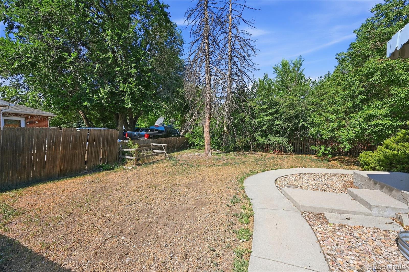 980 Benton Street Unit: 982