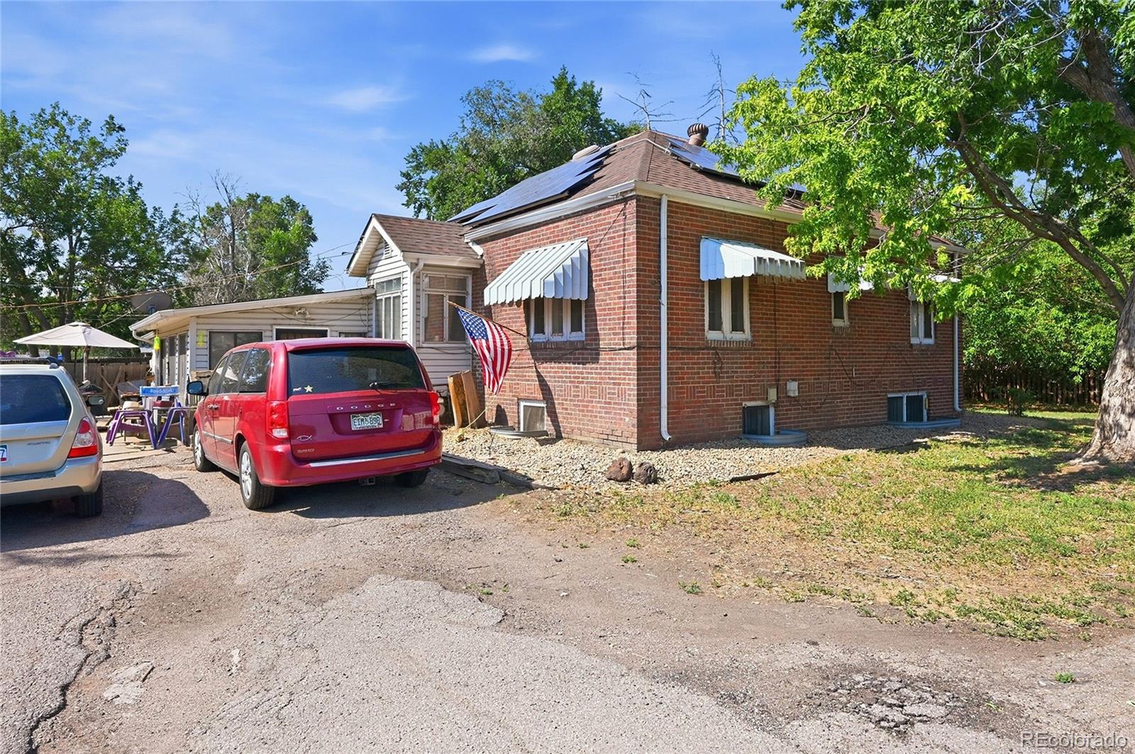 980 Benton Street Unit: 982
