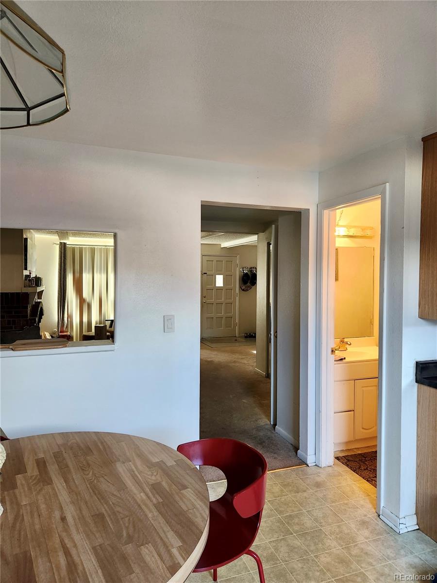 350 Gladiola Street