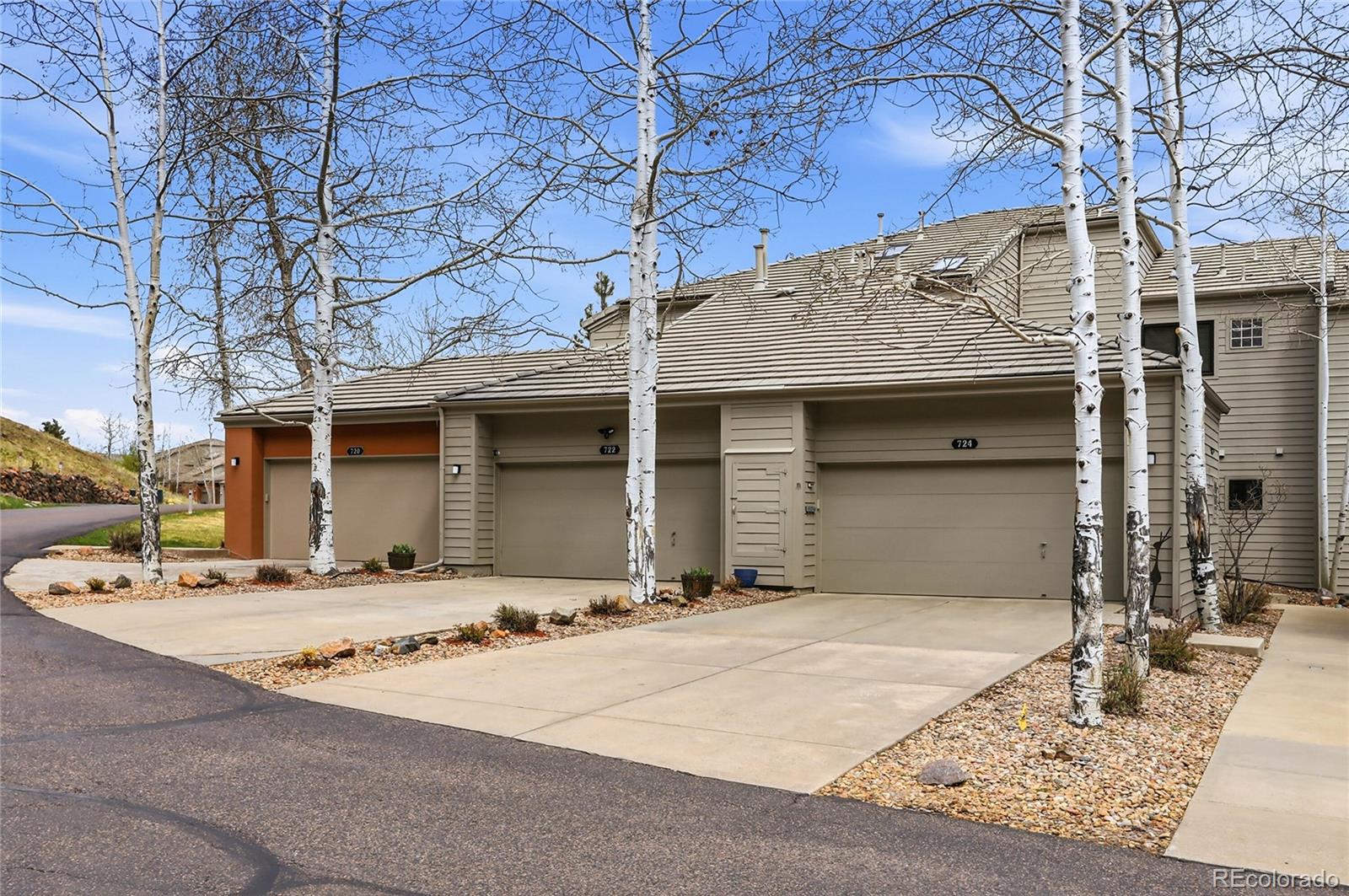 722 Ridgeside Drive