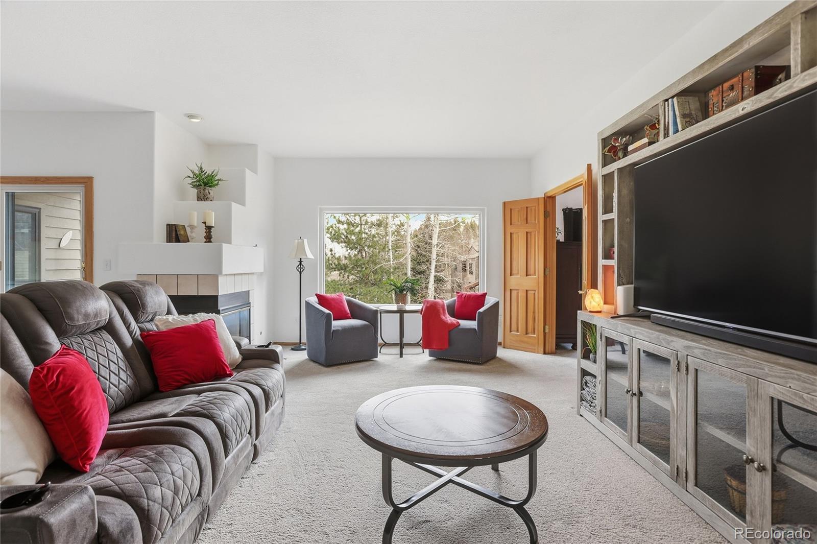 722 Ridgeside Drive