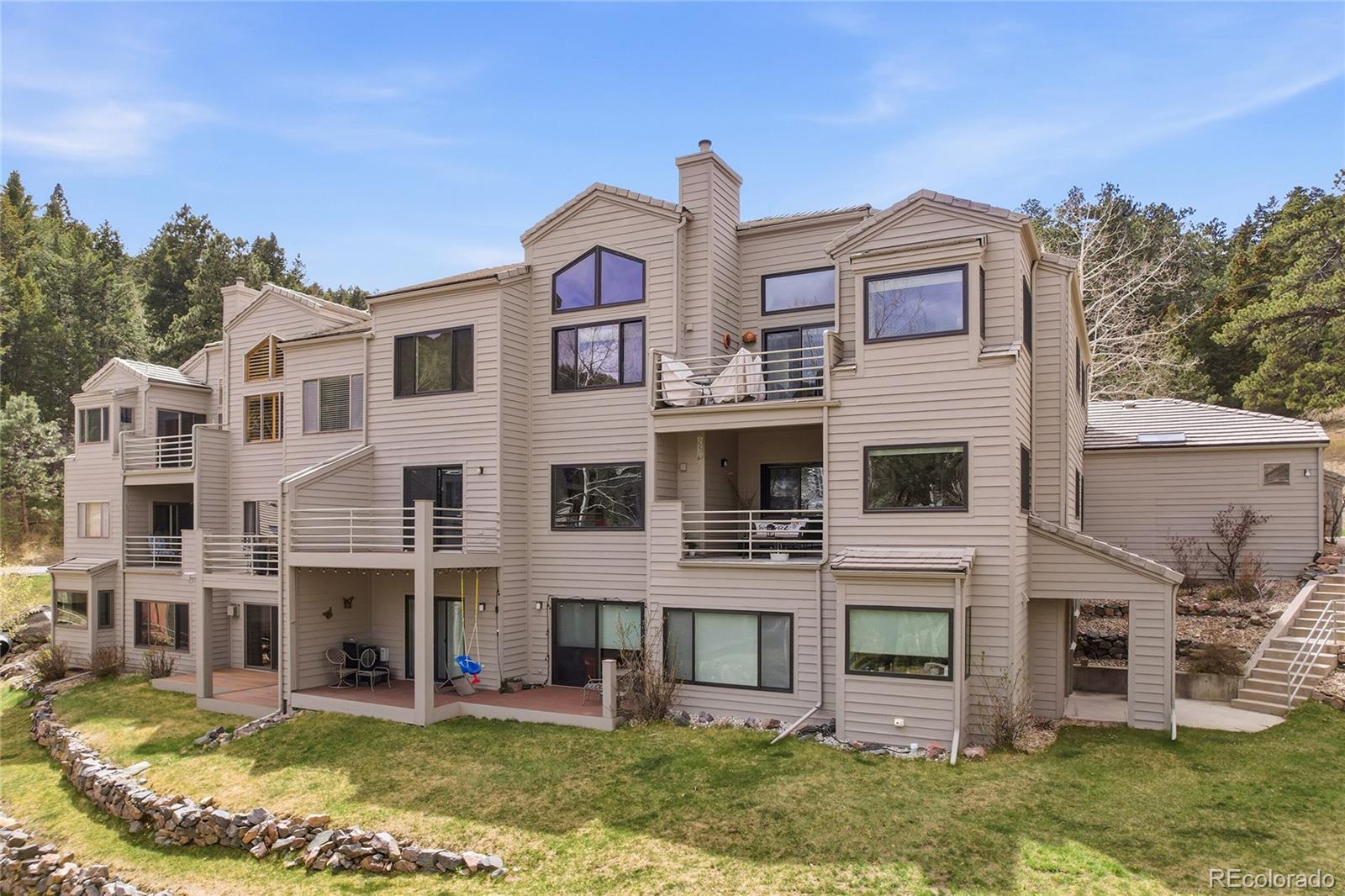 722 Ridgeside Drive