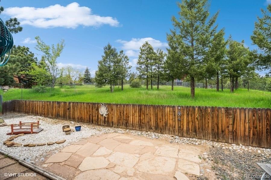 22041 Paradise Circle
