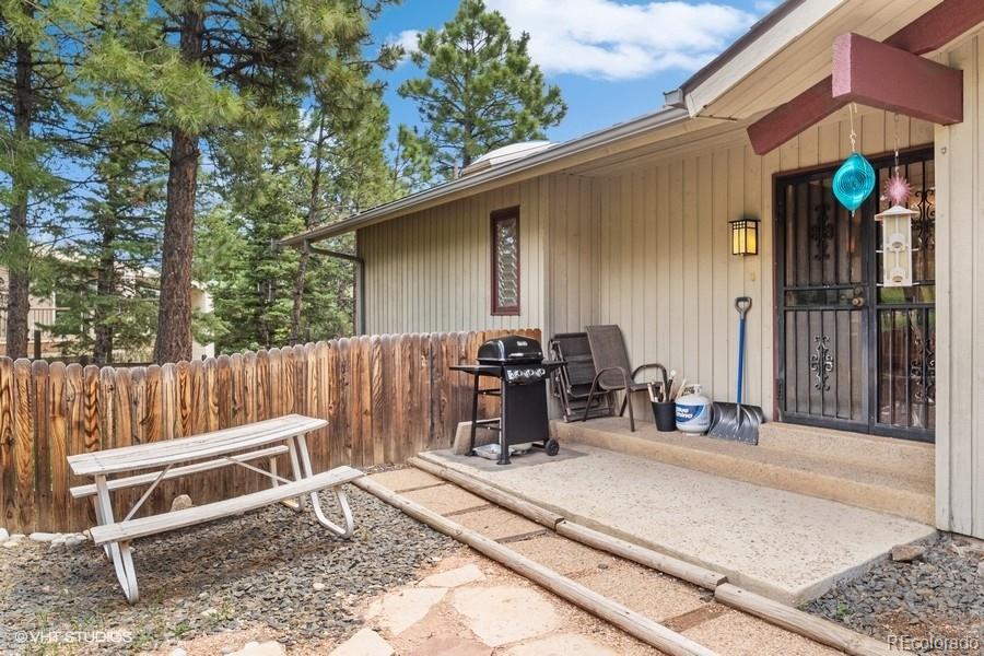22041 Paradise Circle