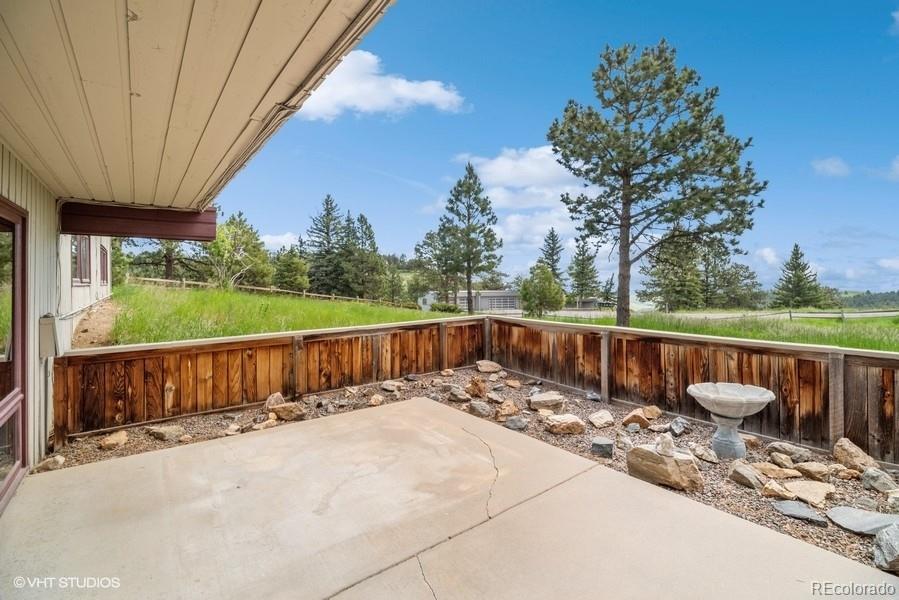 22041 Paradise Circle