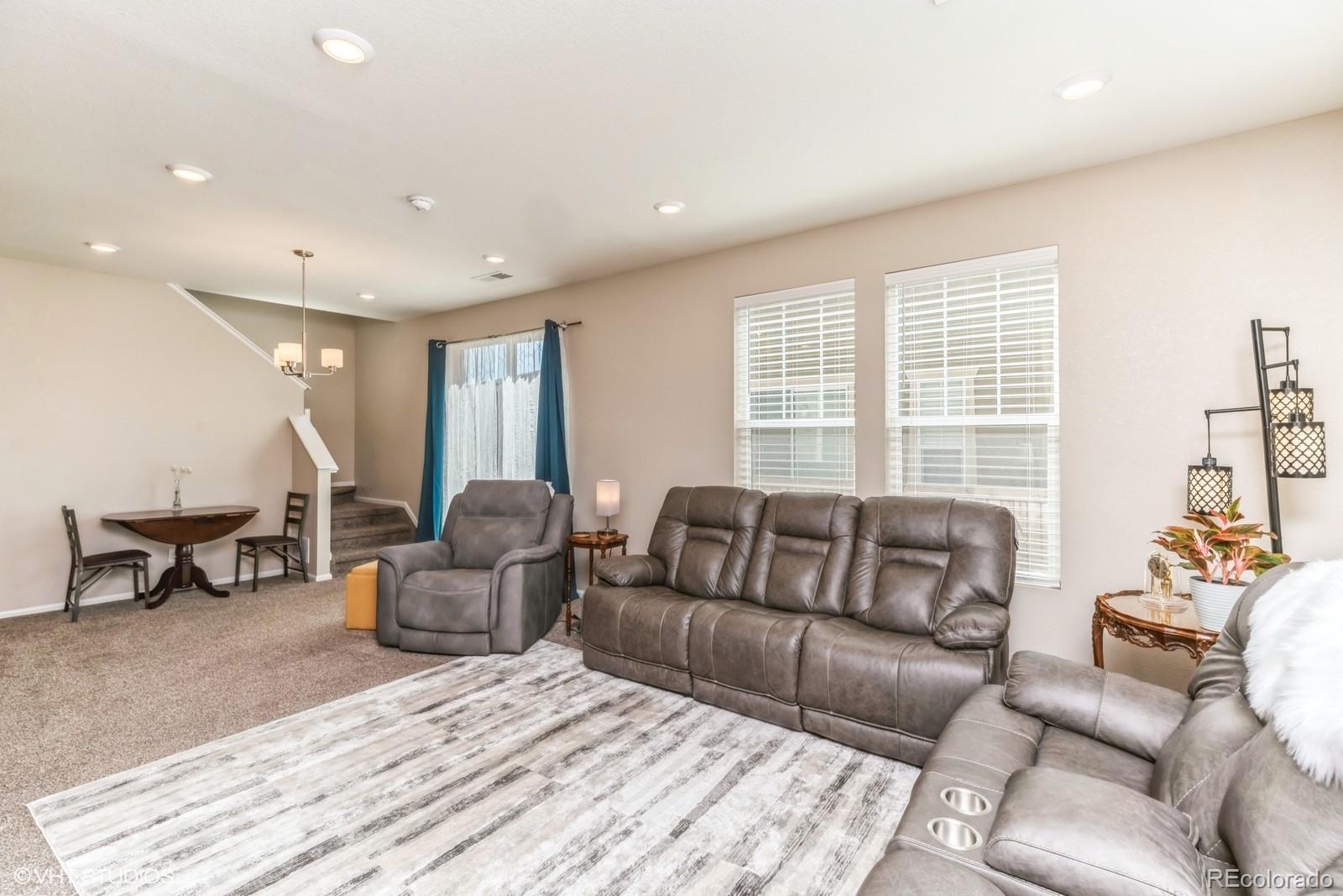 13690 Ash Circle