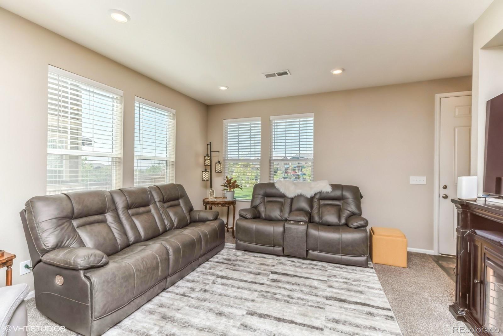 13690 Ash Circle