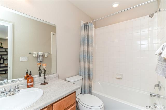 13690 Ash Circle
