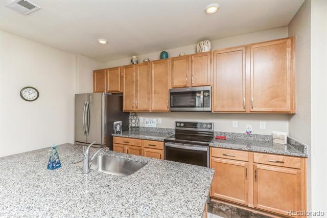 13690 Ash Circle